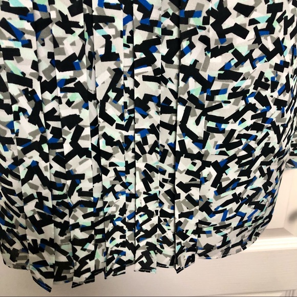 Apt 9 Sleeveless Blouse - Picture 3 of 5